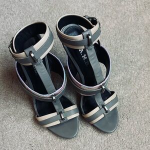 L.A.M.B. Gray and Cream Sandals Modern Design
